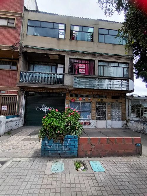 Casa de 5 alcobas en venta en San Antonio De Padua, Bogotá, 729 m² · foto 3 de 24