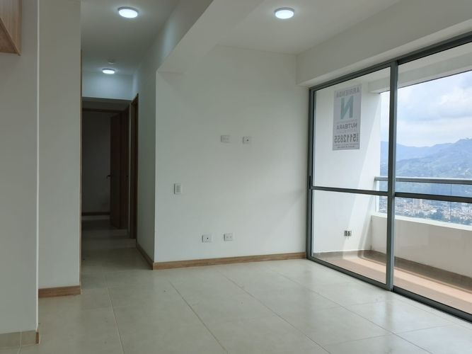 Apartamento de 3 alcobas en arriendo en Vegas De La Doctora, Sabaneta, 70 m² · foto 2 de 21