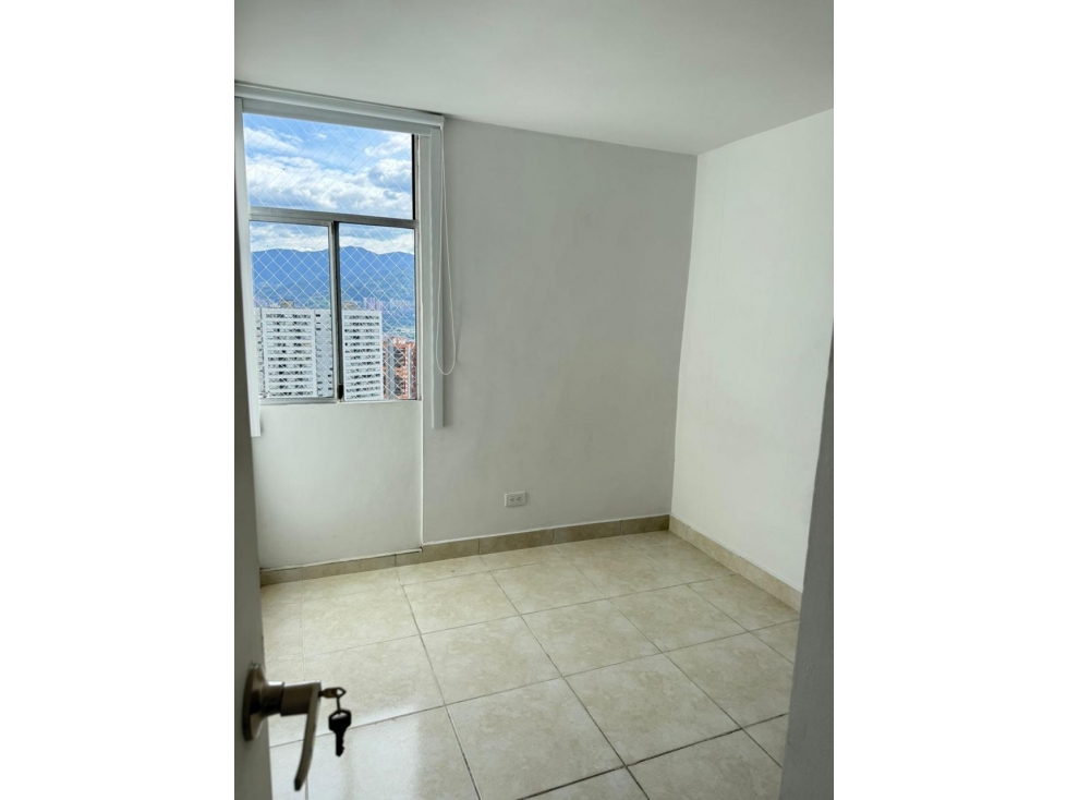 Apartamento en venta en Loma del Indio, Medellín 2