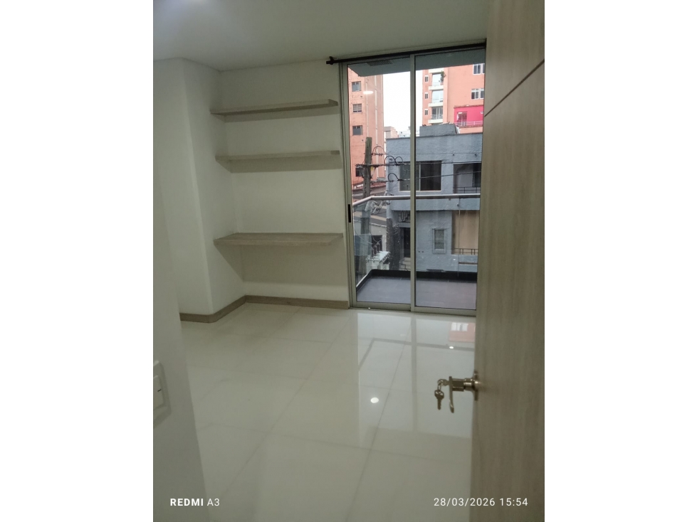 Apartamento en arriendo en Laureles, Medellín · foto 12 de 15