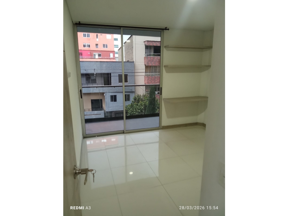 Apartamento en arriendo en Laureles, Medellín · foto 13 de 15