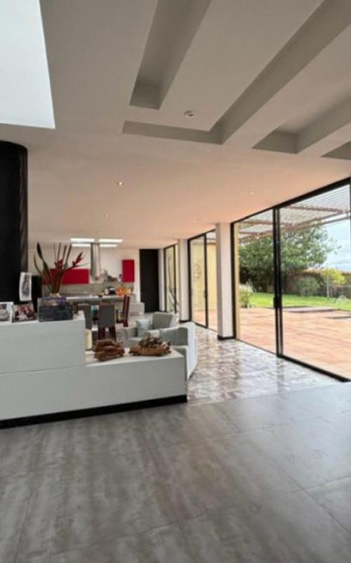 Casa de 4 alcobas en arriendo en Agrupación Macadamia, La Calera, 400 m² · foto 8 de 11