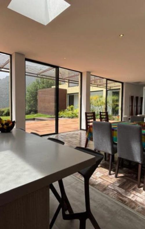 Casa de 4 alcobas en arriendo en Agrupación Macadamia, La Calera, 400 m² · foto 9 de 11