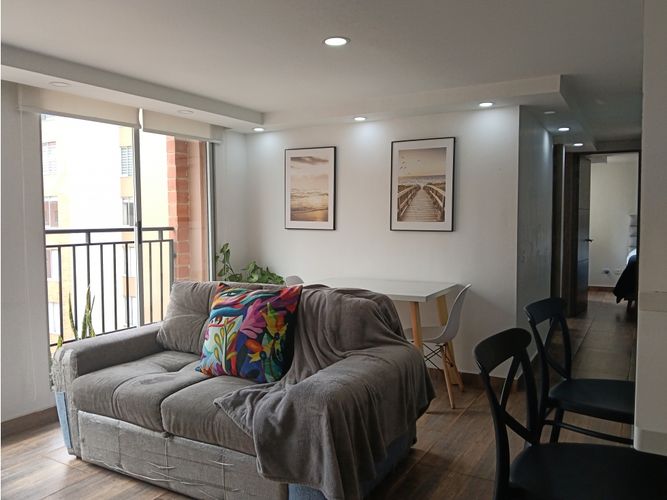 Apartamento de 3 alcobas en venta en El Sosiego, Madrid, 58 m² · foto 5 de 20