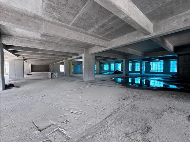 Oficina en arriendo en Las Vegas, Envigado, 450 m² · foto 5 de 14