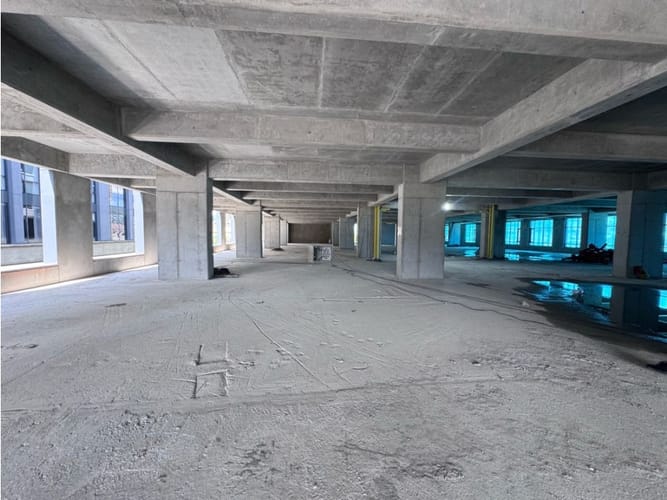 Oficina en arriendo en Las Vegas, Envigado, 450 m² · foto 9 de 14