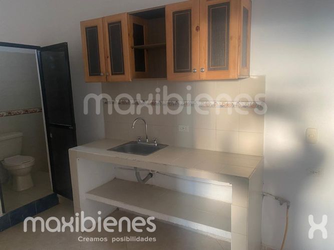 Apartamento de 2 alcobas en arriendo en Pueblo Nuevo, Apartado, 55 m² · foto 3 de 9