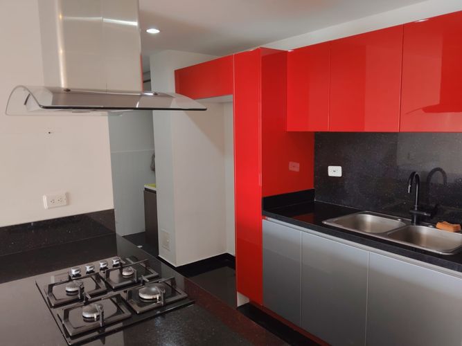 Apartamento en venta en Cedritos, Bogotá · foto 4 de 15