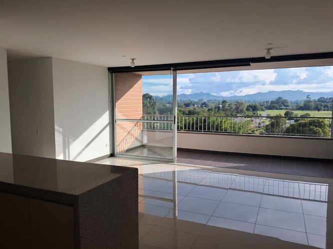 Apartamento de 3 alcobas en arriendo en Rionegro, 79 m² · foto 4 de 18