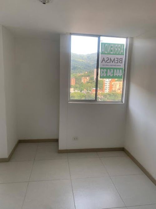 Apartamento de 2 alcobas en arriendo en Las Antillas, Envigado, 80 m² · foto 3 de 21