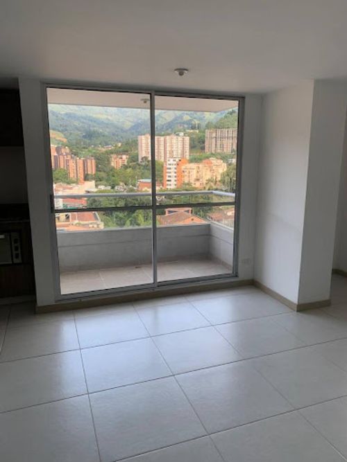 Apartamento de 2 alcobas en arriendo en Las Antillas, Envigado, 80 m² · foto 5 de 21