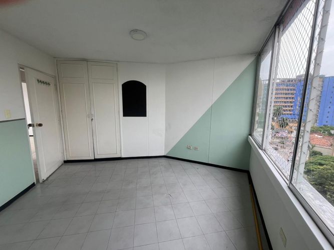 Apartamento de 3 alcobas en venta en Juanambu, Cali, 138 m² · foto 3 de 19