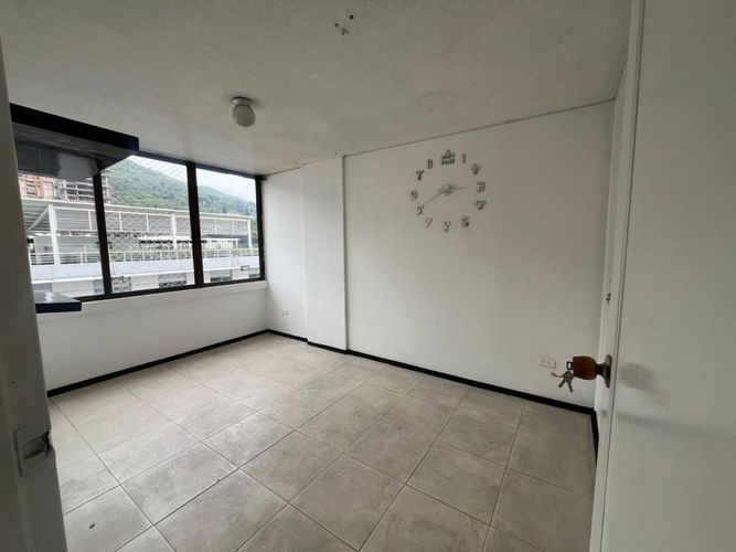 Apartamento de 3 alcobas en venta en Juanambu, Cali, 138 m² · foto 5 de 19