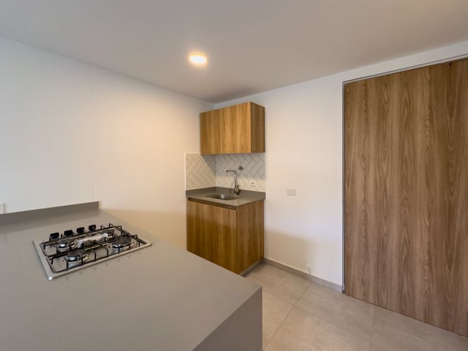 Apartamento de 2 alcobas en arriendo en Monteazul, Sabaneta, 60 m² · foto 2 de 21