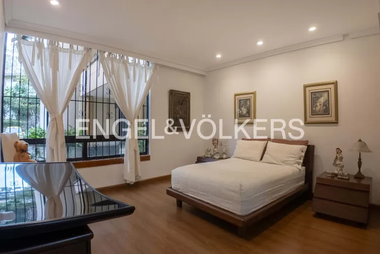 Casa de 3 alcobas en venta en San Lucas, Medellín, 579 m² · foto 13 de 13