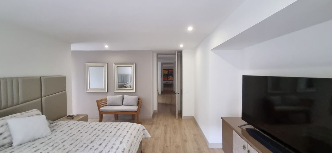 Apartamento de 3 alcobas en venta en Montearroyo, Bogotá, 250 m² · foto 16 de 21