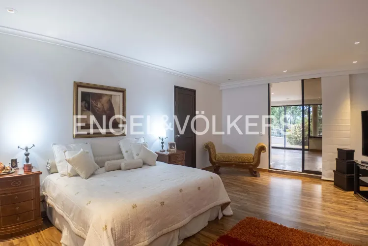 Casa de 3 alcobas en venta en San Lucas, Medellín, 579 m² · foto 11 de 13