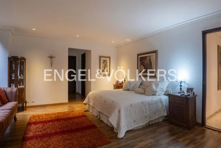 Casa de 3 alcobas en venta en San Lucas, Medellín, 579 m² · foto 10 de 13
