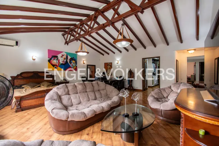 Casa de 4 alcobas en venta en El Diamante No. 2, Medellín, 644 m² · foto 10 de 18