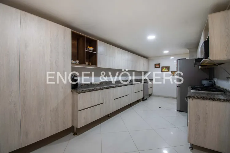 Casa de 4 alcobas en venta en El Diamante No. 2, Medellín, 644 m² · foto 4 de 18