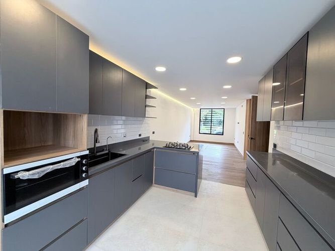 Casa de 5 alcobas en venta en La Ceja, 179 m² · foto 3 de 19