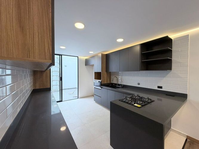 Casa de 5 alcobas en venta en La Ceja, 179 m² · foto 4 de 19