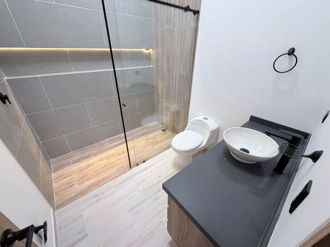 Casa de 5 alcobas en venta en La Ceja, 179 m² · foto 15 de 19