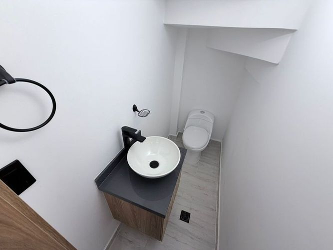 Casa de 5 alcobas en venta en La Ceja, 179 m² · foto 17 de 19