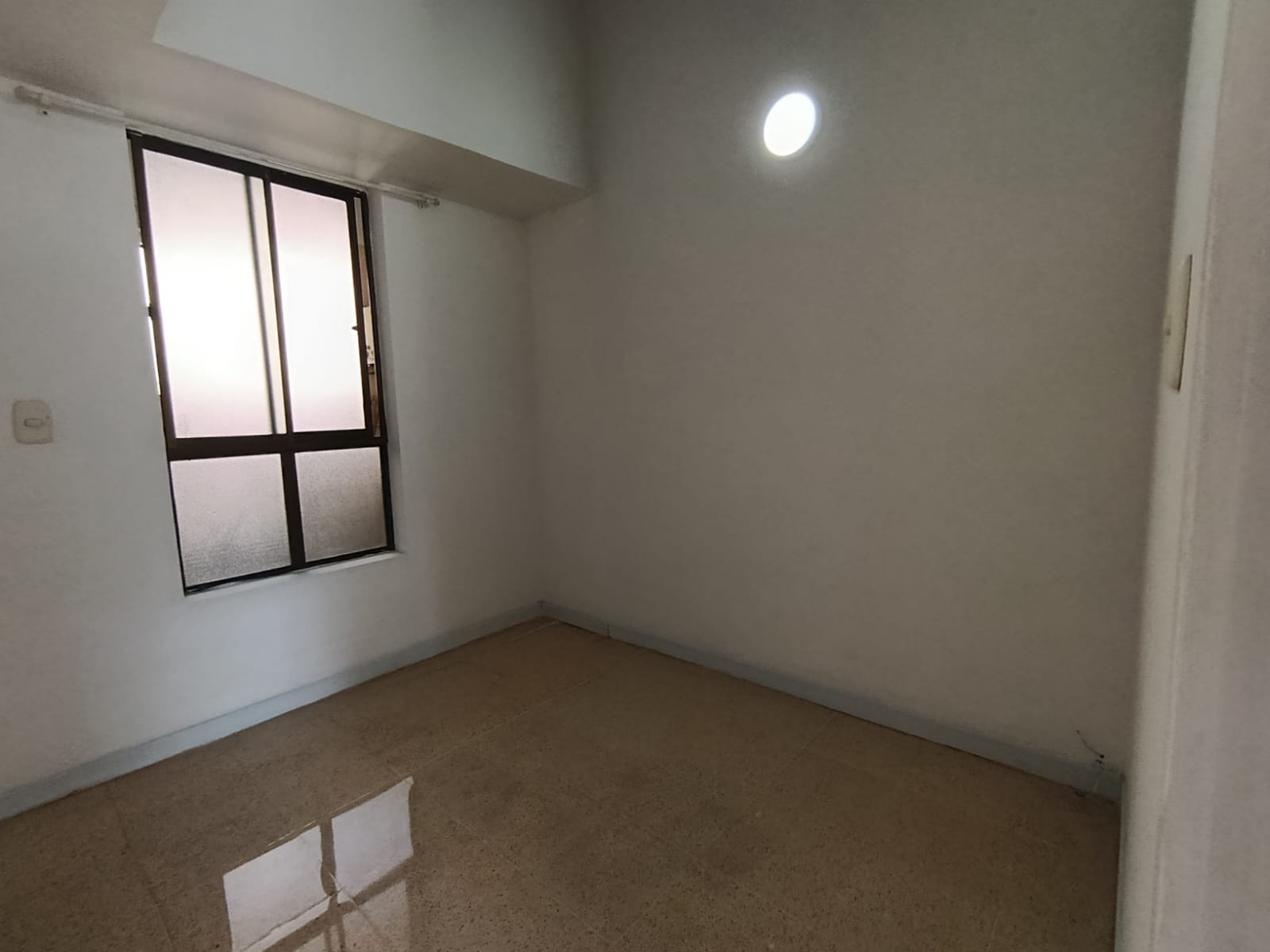Apartamento en arriendo en Laureles, Medellín · foto 6 de 13