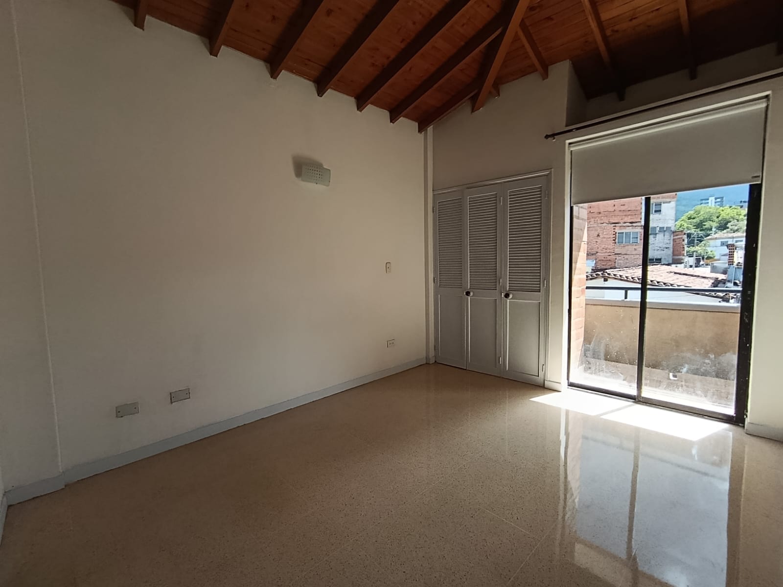 Apartamento en arriendo en Laureles, Medellín · foto 10 de 13