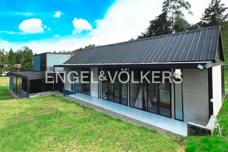 Casa de 3 alcobas en venta en Las Palmas, Envigado, 607 m² · foto 19 de 20