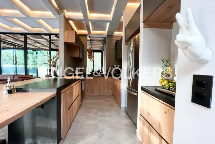 Casa de 3 alcobas en venta en Las Palmas, Envigado, 607 m² · foto 6 de 20