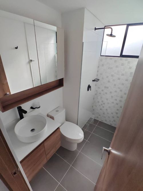 Apartamento de 2 alcobas en arriendo en Las Vegas, Envigado, 65 m² · foto 2 de 13
