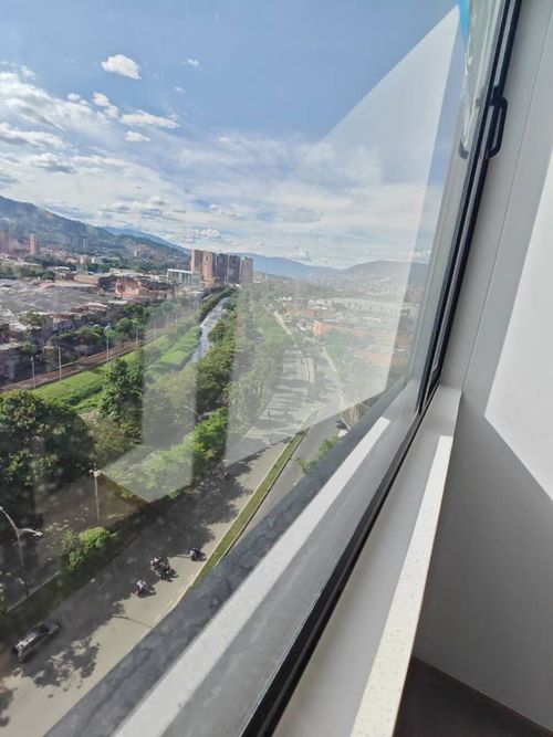 Apartamento de 2 alcobas en arriendo en Las Vegas, Envigado, 65 m² · foto 4 de 13