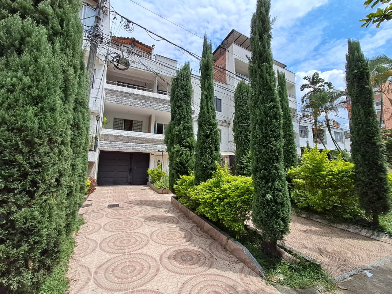 Casa en Arriendo en La Almeria, Medellín