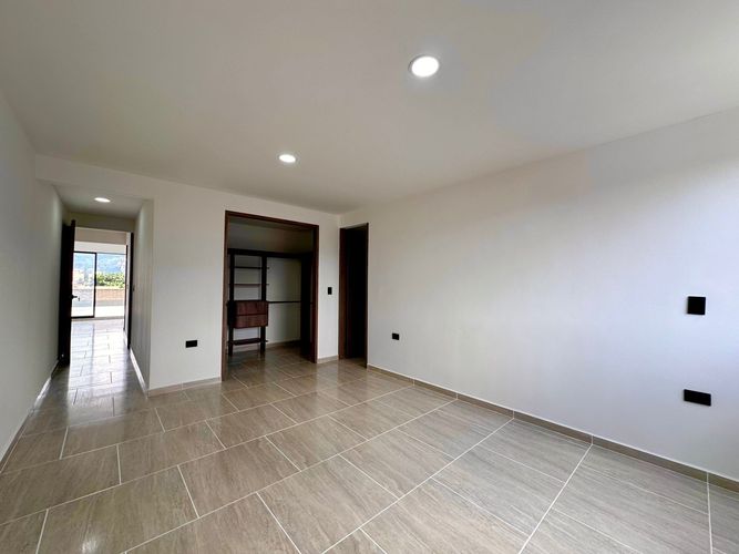 Apartamento de 4 alcobas en venta en Belén Rosales, Medellín, 200 m² · foto 13 de 24