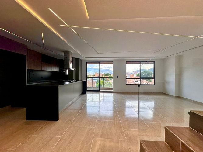 Apartamento de 4 alcobas en venta en Belén Rosales, Medellín, 200 m² · foto 3 de 24