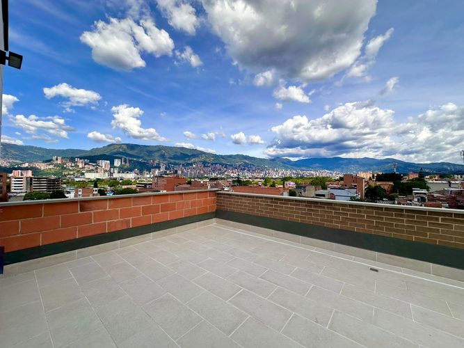 Apartamento de 4 alcobas en venta en Belén Rosales, Medellín, 200 m² · foto 22 de 24