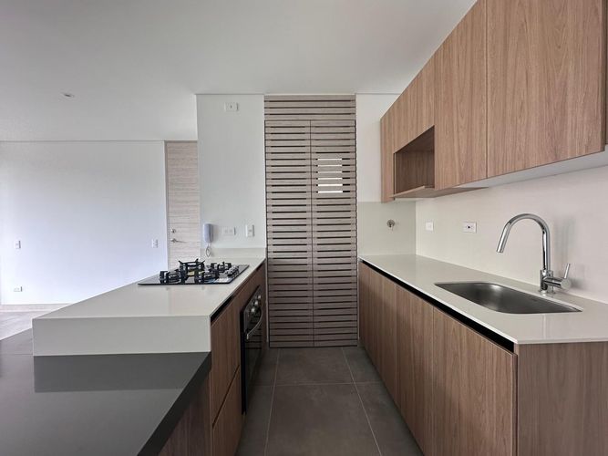 Apartamento de 1 alcoba en arriendo en El Poblado, Sabaneta, 68 m² · foto 6 de 15
