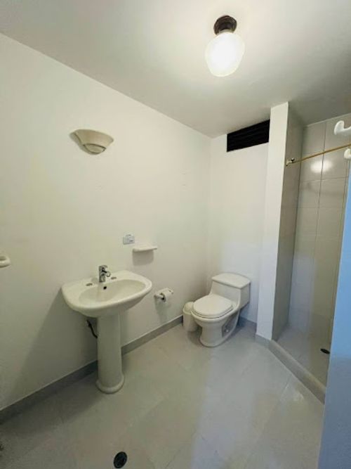 Apartamento de 4 alcobas en venta en Sector Plaza De Bolivar, Pereira, 210 m² · foto 15 de 19