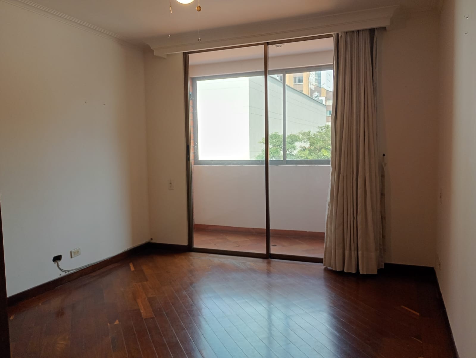 Apartamento en arriendo en Laureles, Medellín · foto 2 de 17