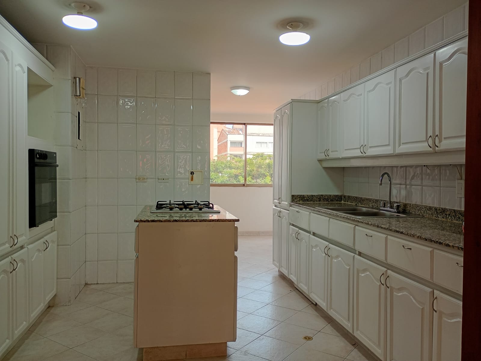 Apartamento en arriendo en Laureles, Medellín · foto 6 de 17
