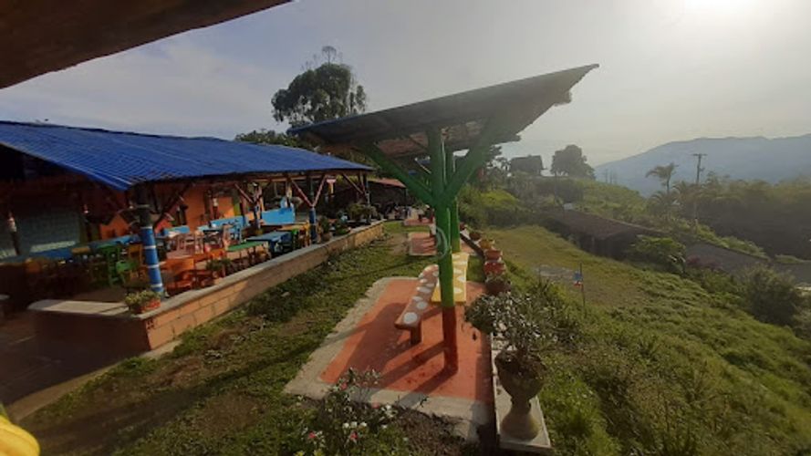 Finca en venta en Romelia Alta, Dosquebradas, 3000 m² · foto 3 de 16