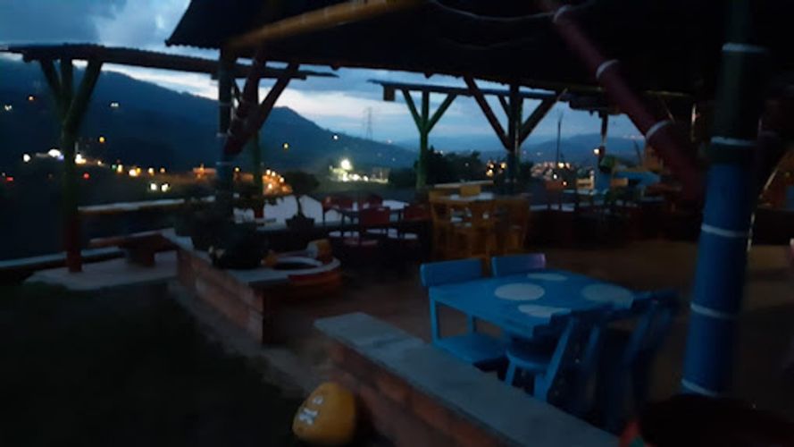 Finca en venta en Romelia Alta, Dosquebradas, 3000 m² · foto 6 de 16