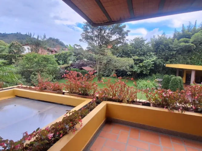Casa de 4 alcobas en venta en Santa Elena, El Retiro, 316 m² · foto 6 de 18