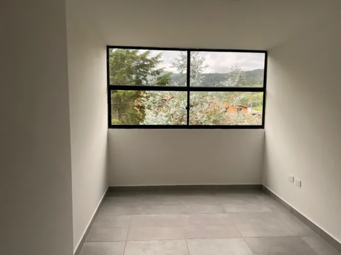 Apartamento de 3 alcobas en venta en Santa Elena, El Retiro, 71 m² · foto 10 de 12