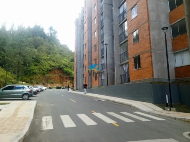 Apartamento de 2 alcobas en venta en Santa Elena, El Retiro, 50 m² · foto 2 de 12