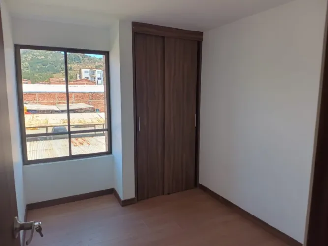 Apartamento de 3 alcobas en venta en Suarez, Bello, 72 m² · foto 9 de 16