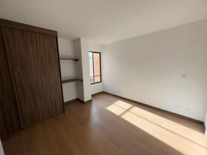 Apartamento de 3 alcobas en venta en Suarez, Bello, 70 m² · foto 5 de 5