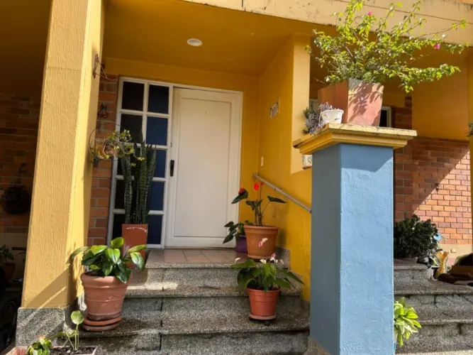 Casa de 3 alcobas en venta en La Ceja, 201 m² · foto 3 de 15